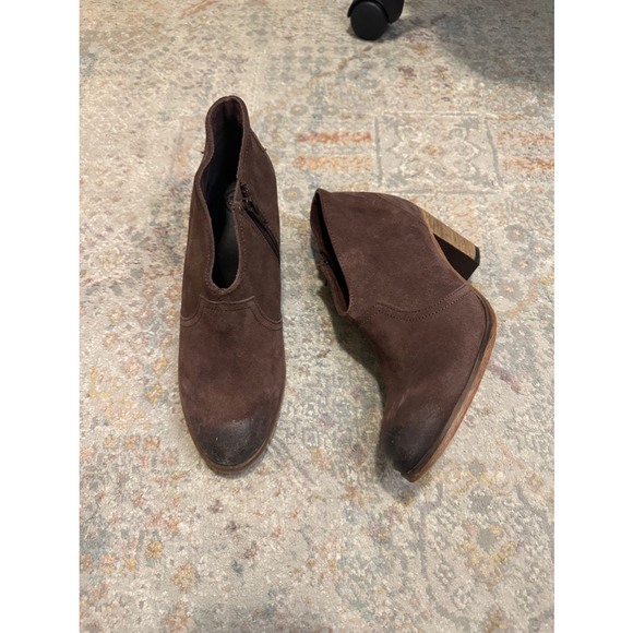 Women’s Johnston and Murphy Ankle Suede Leather Brown Booties Size 7 M - Picture 1 of 6